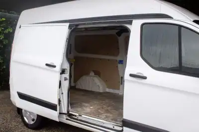 Ford Transit L2H2 Trend 2019 - 16900 EUR, 211600 km - AUTO.MOTO.pt - 211600km - foto 6 de 16