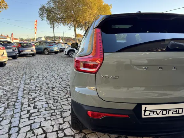 Volvo XC 40 2021 - 29500 EUR, 116000 km - AUTO.MOTO.pt - 116000km - foto 33 de 51