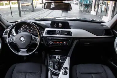 BMW 320 2014 - 11890 EUR, 285600 km - 285600km - foto 31 de 38
