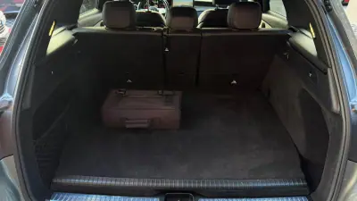 Mercedes-Benz GLC 300 2021 - 42900 EUR, 90000 km - AUTO.MOTO.pt - 90000km - foto 12 de 12