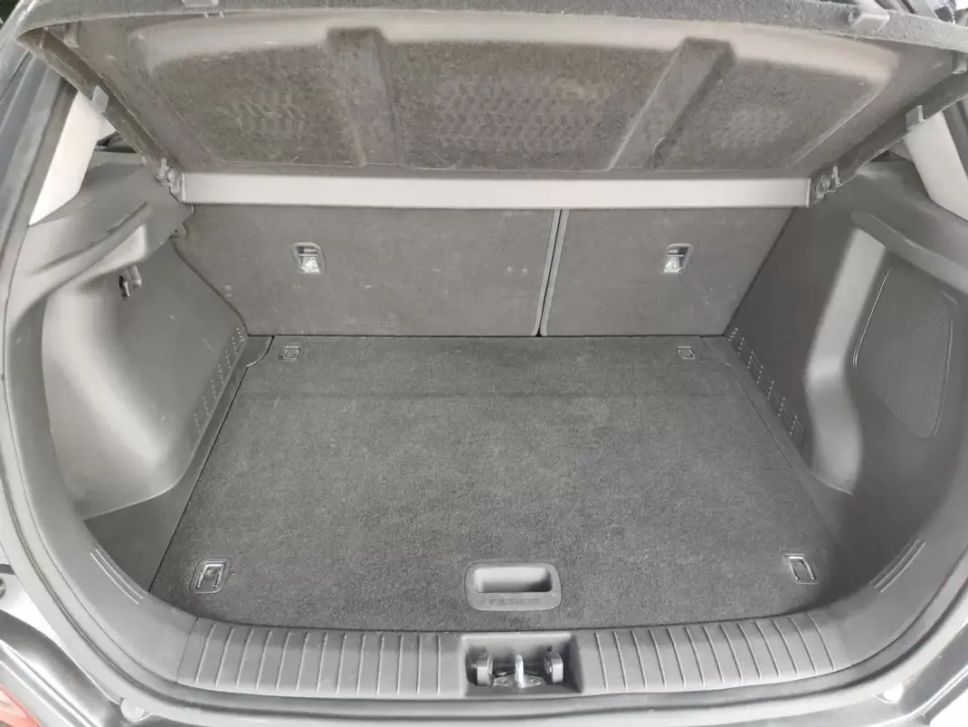 Hyundai Kauai 2019 - 19750 EUR, 111500 km - AUTO.MOTO.pt - 111500km - foto 16 de 35
