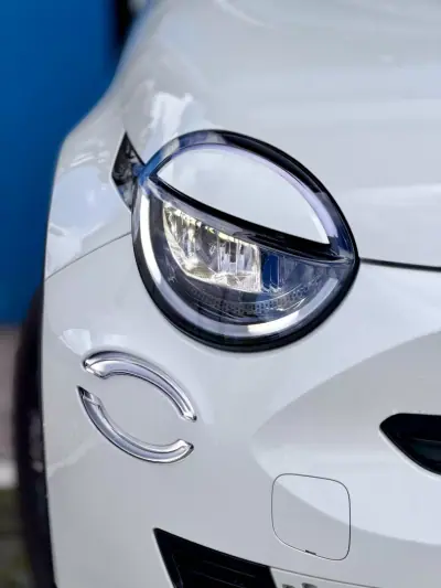 Fiat 600 2025 - 20950 EUR, 6000 km - AUTO.MOTO.pt - 6000km - foto 28 de 31