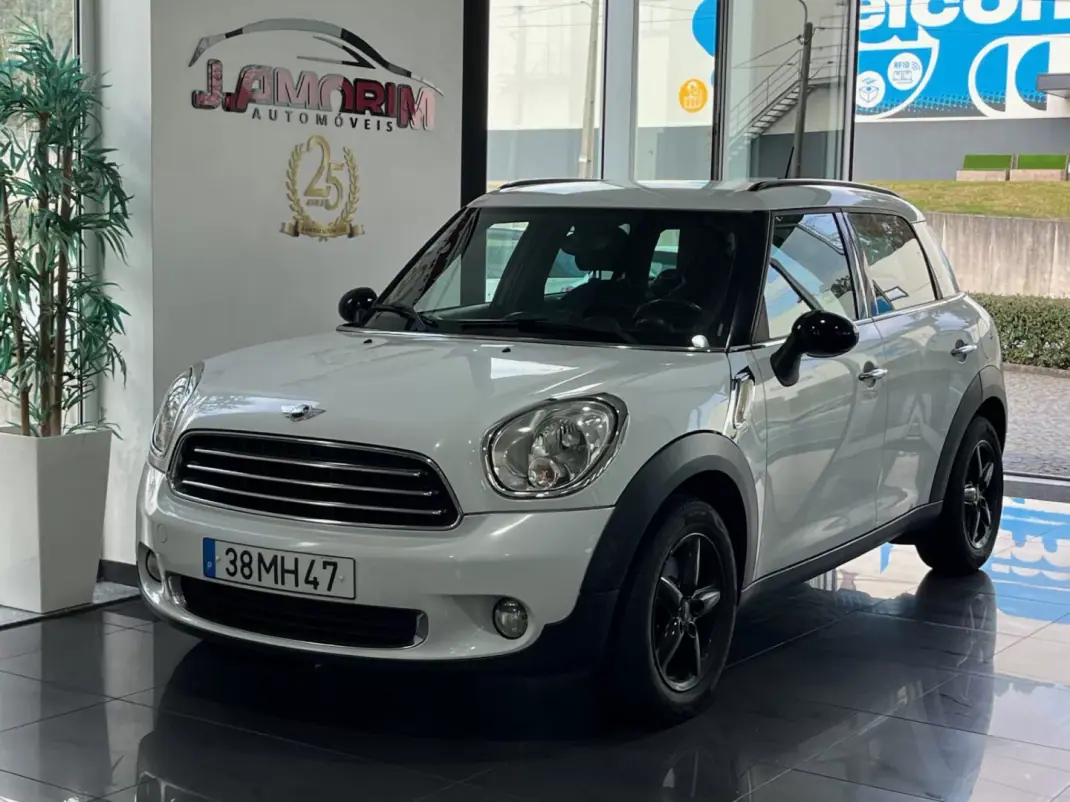MINI Countryman 2011 - 9999 EUR, 208121 km - AUTO.MOTO.pt - 208121km - foto 1 de 21