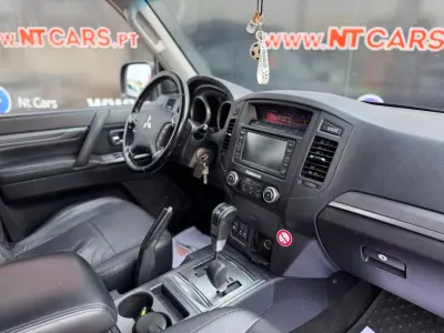 Mitsubishi Pajero 2007 - 38900 EUR, 161213 km - AUTO.MOTO.pt - 161213km - foto 8 de 21