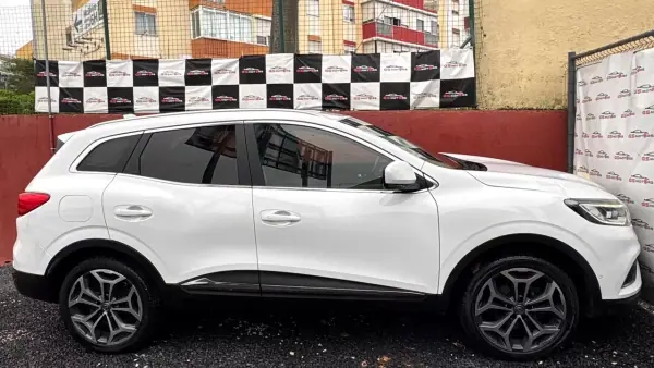 Renault Kadjar 2022 - 18900 EUR, 87000 km - AUTO.MOTO.pt - 87000km - foto 7 de 12