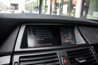 BMW X6 ActiveHybrid 2010 - 23990 EUR, 173745 km - AUTO.MOTO.pt - 173745km - foto 36 de 40