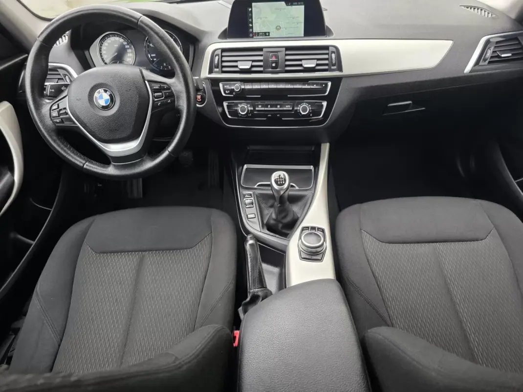 BMW 116 2018 - 16900 EUR, 135419 km - AUTO.MOTO.pt - 135419km - foto 12 de 73