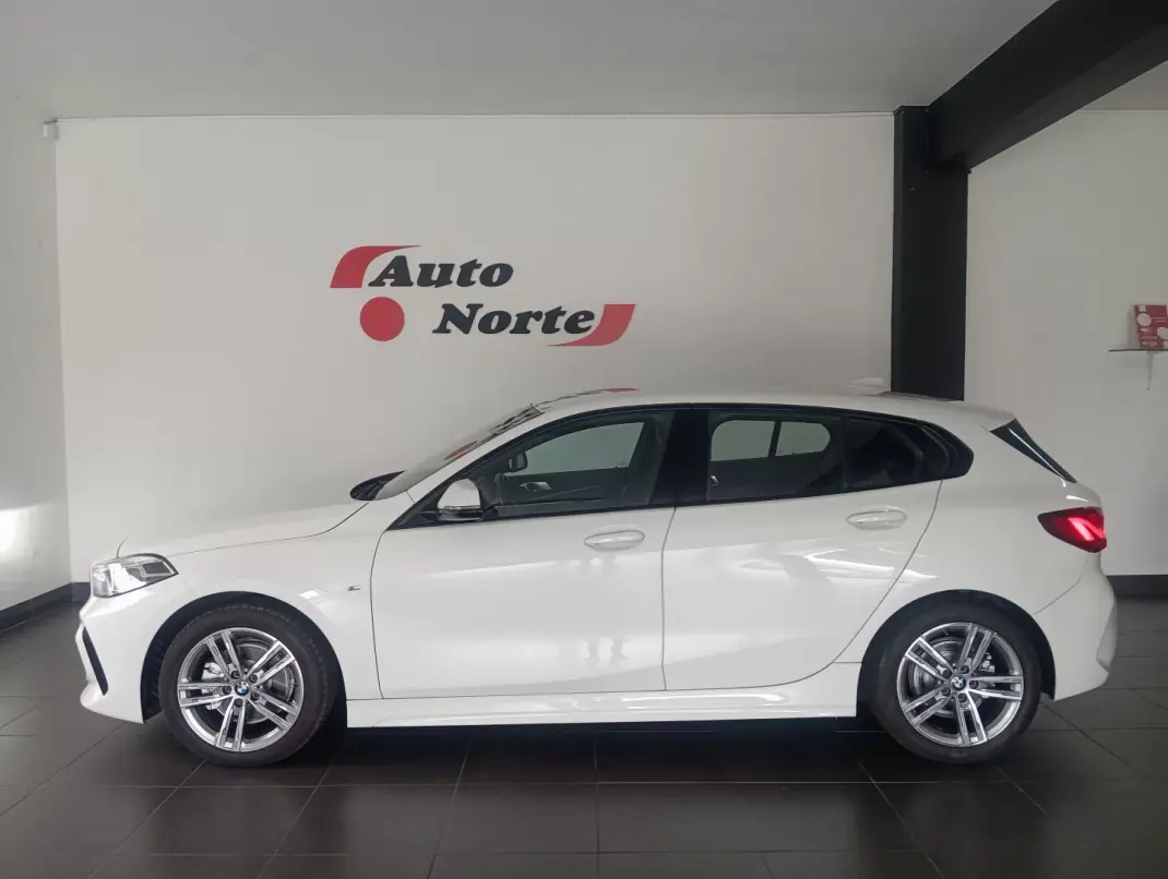 BMW 118 2021 - 23800 EUR, 41000 km - AUTO.MOTO.pt - 41000km - foto 2 de 25