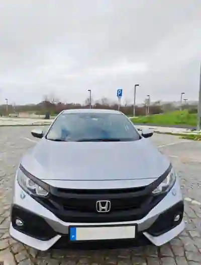 Honda Civic 2018 - 16700 EUR, 119000 km - 119000km - foto 5 de 15