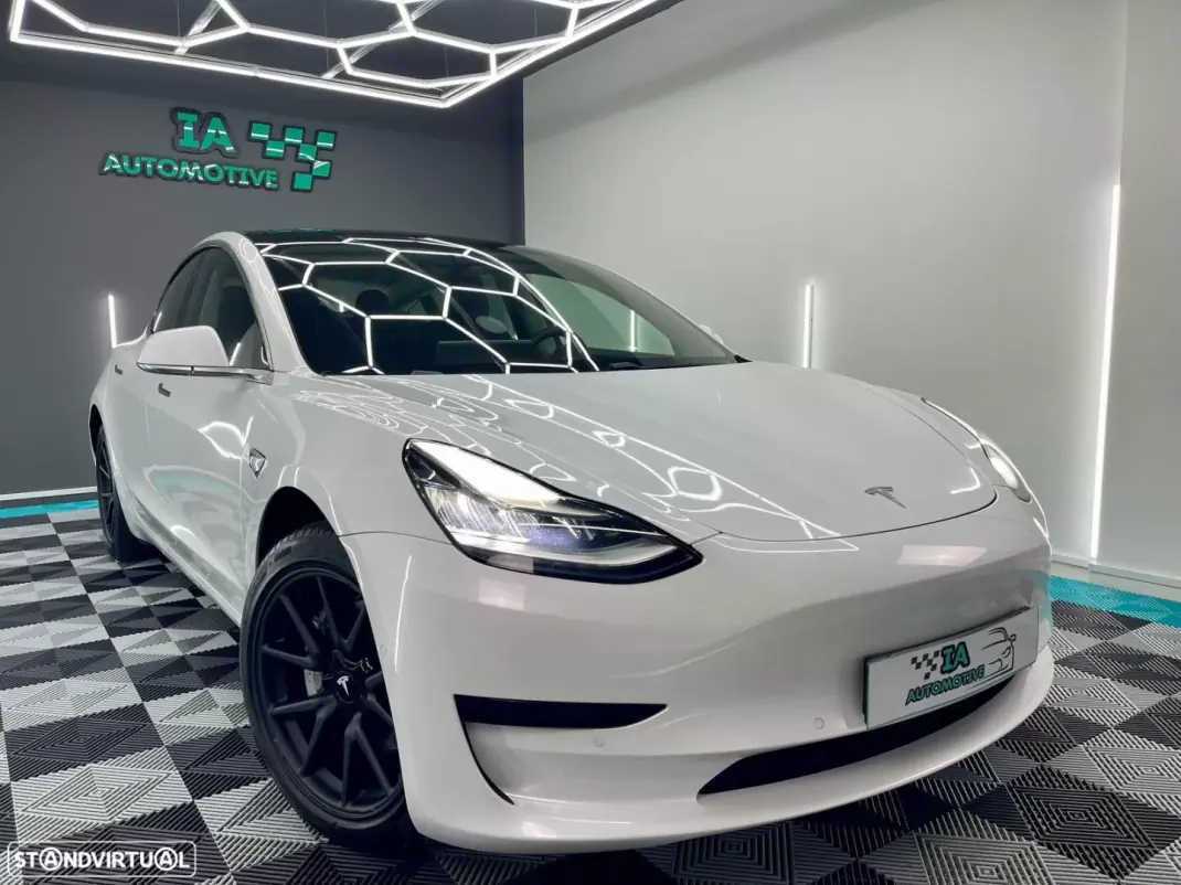 Tesla Model 3 2020 - 21500 EUR, 177500 km - 177500km - foto 4 de 20