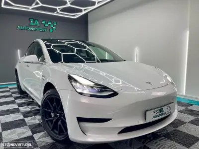 Tesla Model 3 2020 - 19999 EUR, 177500 km - AUTO.MOTO.pt - 177500km - foto 4 de 20