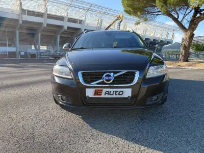 Volvo V50 2010 - 4490 EUR, 384950 km - 384950km - foto 12 de 23