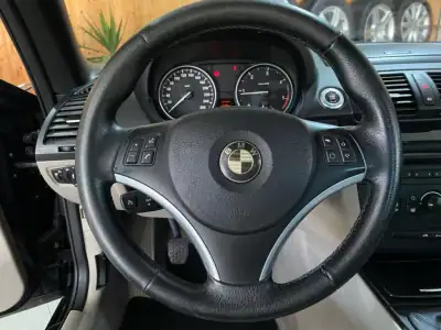 BMW 120 2008 - 12800 EUR, 174000 km - AUTO.MOTO.pt - 174000km - foto 14 de 23