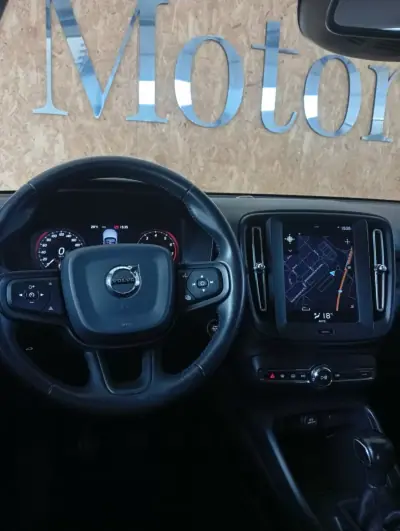 Volvo XC 40 2019 - 24950 EUR, 91723 km - AUTO.MOTO.pt - 91723km - foto 9 de 19