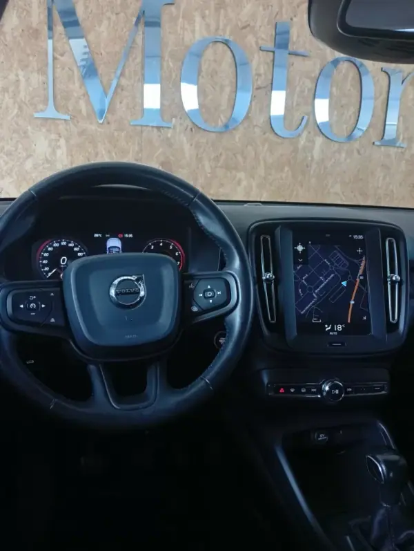 Volvo XC 40 2019 - 24950 EUR, 91723 km - AUTO.MOTO.pt - 91723km - foto 9 de 19