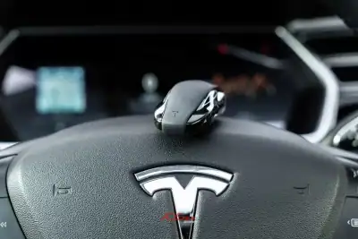 Tesla Model S 2014 - 22000 EUR, 251000 km - AUTO.MOTO.pt - 251000km - foto 22 de 22