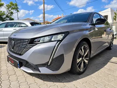 Peugeot 308 SW 2023 — photo 2 of 19