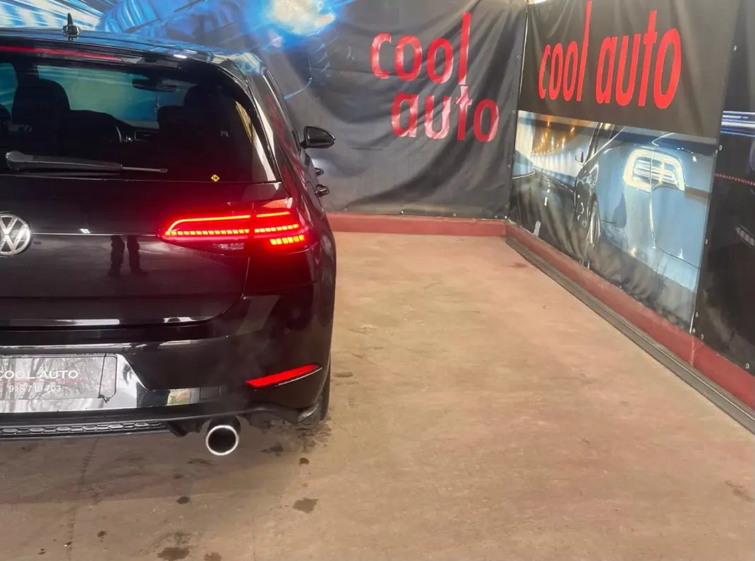Volkswagen Golf 2019 - 30500 EUR, 106000 km - AUTO.MOTO.pt - 106000km - foto 19 de 47