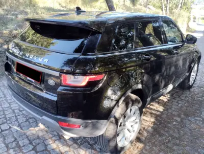 Land Rover Range Rover Evoque 2017 - 19500 EUR, 180000 km - AUTO.MOTO.pt - 180000km - foto 7 de 30