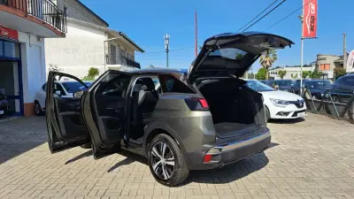 Peugeot 3008 2018 - 19900 EUR, 156128 km - 156128km - foto 3 de 49