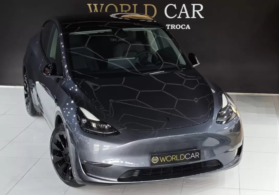 Tesla Model Y 2021 - 31990 EUR, 120828 km - foto 1 de 51