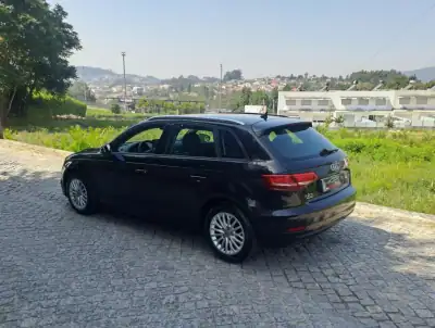 Audi A3 Sportback 2017 - 15500 EUR, 160000 km - AUTO.MOTO.pt - 160000km - foto 4 de 14