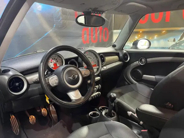 MINI Cooper S 2008 - 8999 EUR, 158000 km - AUTO.MOTO.pt - 158000km - foto 33 de 48