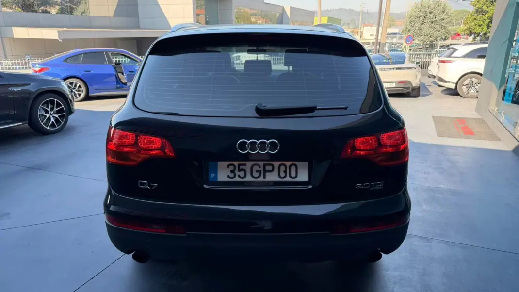 Audi Q7 2008 - 15900 EUR, 212000 km - 212000km - foto 4 de 12