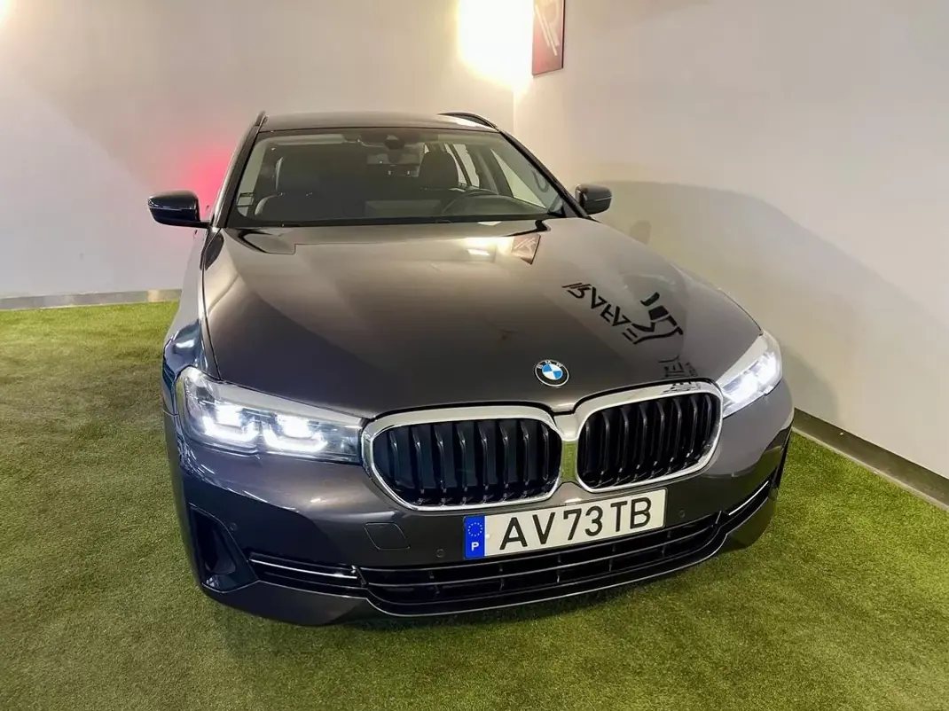 BMW 520 2023 - 34750 EUR, 72000 km - AUTO.MOTO.pt - 72000km - foto 3 de 33