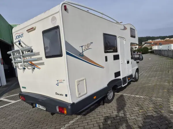 Fiat Ducato 2003 - 23799 EUR, 74000 km - AUTO.MOTO.pt - 74000km - foto 6 de 38