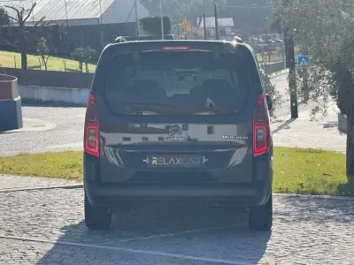 Citroën Berlingo 2021 - 18500 EUR, 211000 km - AUTO.MOTO.pt - 211000km - foto 6 de 37