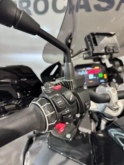 BMW F 800 GS Triple Black 2021 - 21900 EUR, 10315 km - AUTO.MOTO.pt - 10315km - foto 11 de 41