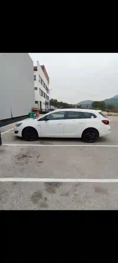 Opel Astra Sports Tourer 2016 - 114870km