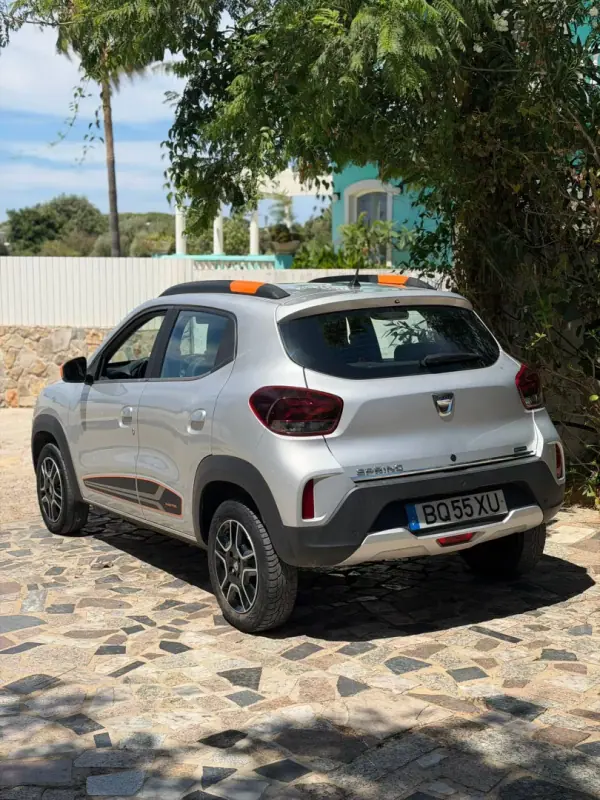 Dacia Spring 2022 - 12500 EUR, 127082 km - AUTO.MOTO.pt - 127082km - foto 6 de 8