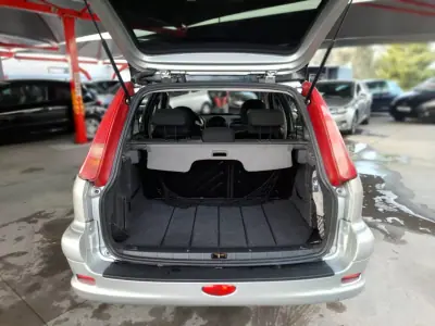 Peugeot 206 SW 2005 - 3950 EUR, 154425 km - AUTO.MOTO.pt - 154425km - foto 3 de 10