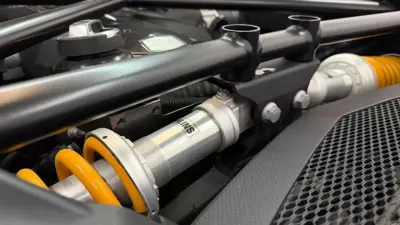 Lamborghini Aventador 2012 - 349900 EUR, 17929 km - AUTO.MOTO.pt - 17929km - foto 37 de 39