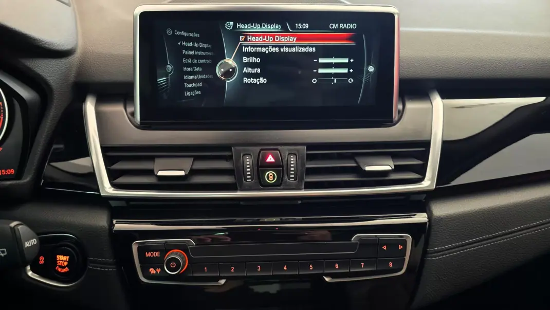 BMW 216 Active Tourer 2017 - 16990 EUR, 118407 km - AUTO.MOTO.pt - 118407km - foto 43 de 72