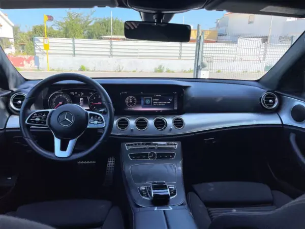 Mercedes-Benz CLE 200 2019 - 45500 EUR, 62253 km - AUTO.MOTO.pt - 62253km - foto 24 de 25