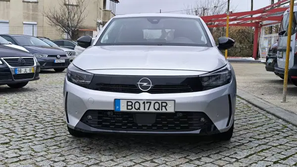 Opel Corsa 2025 - 16450 EUR, 22818 km - AUTO.MOTO.pt - 22818km - foto 2 de 8