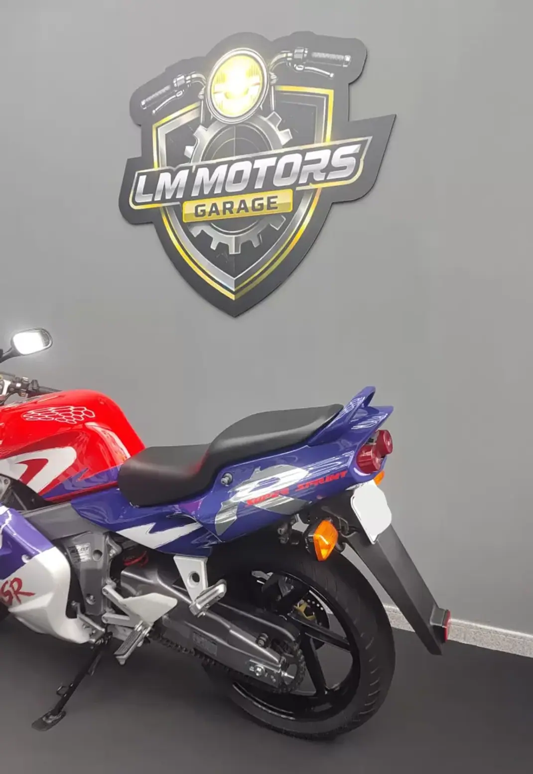 Honda NSR 50R 1998 - 7400 EUR, 26000 km - AUTO.MOTO.pt - 26000km - foto 11 de 26