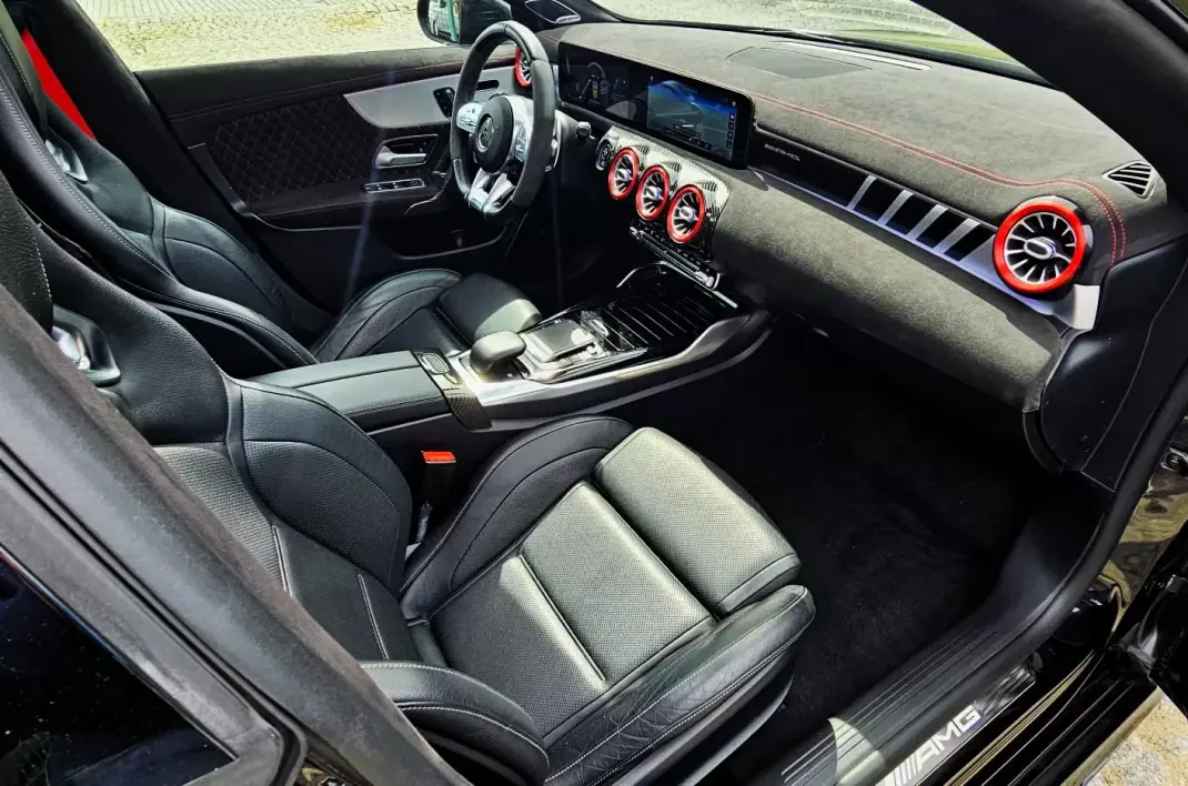 Mercedes-Benz CLA 45 AMG 2020 - 57500 EUR, 49000 km - AUTO.MOTO.pt - 49000km - foto 29 de 40