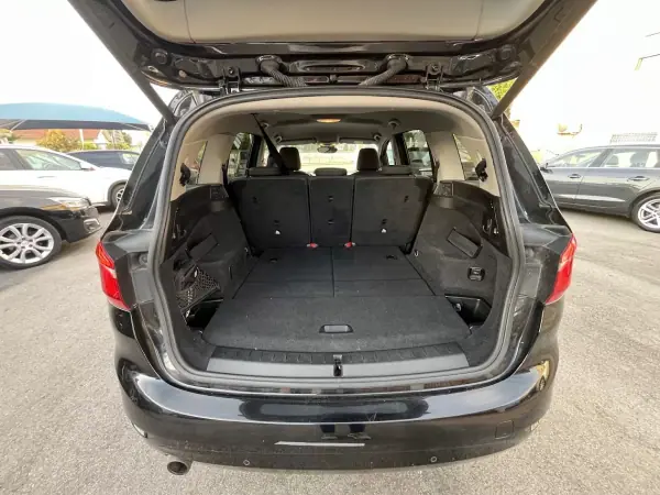 BMW 218 Gran Tourer 2016 - 15950 EUR, 200000 km - AUTO.MOTO.pt - 200000km - foto 40 de 51