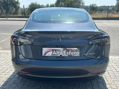 Tesla Model 3 2020 - 33900 EUR, 48971 km - 48971km - foto 8 de 31