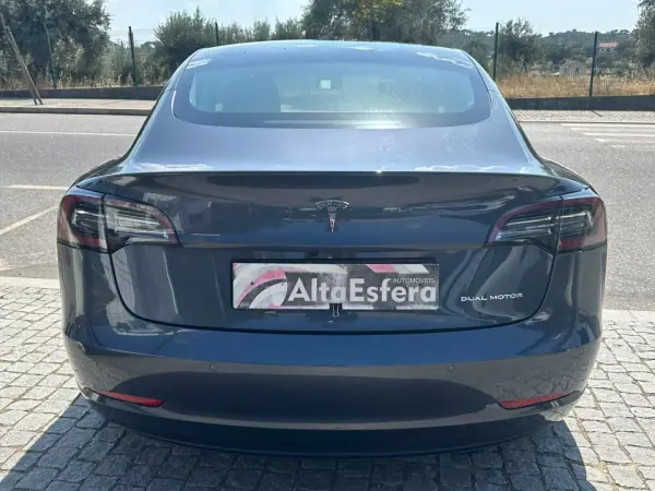 Tesla Model 3 2020 - 33900 EUR, 48971 km - 48971km - foto 8 de 31