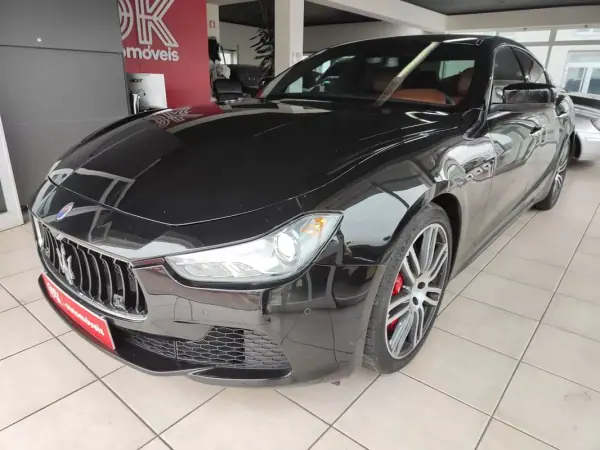 Maserati Ghibli 2015 - 34500 EUR, 129900 km - AUTO.MOTO.pt - 129900km - foto 5 de 36
