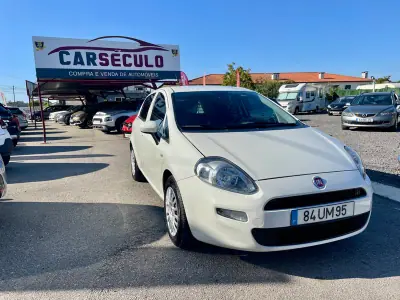 Fiat Punto 2018 - 7950 EUR, 174029 km - AUTO.MOTO.pt - 174029km - foto 3 de 24