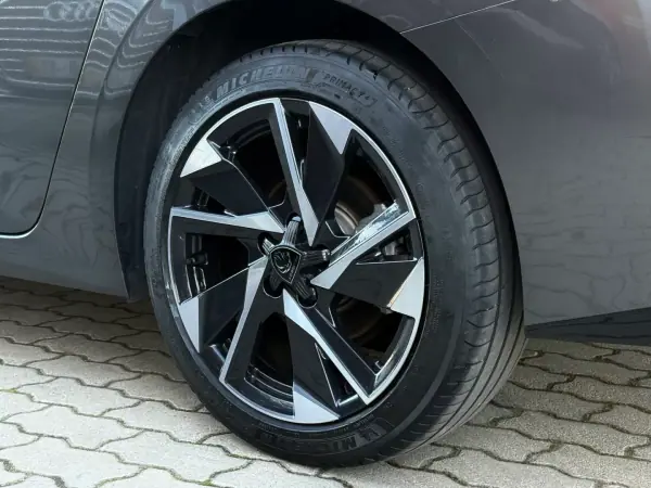 Peugeot 308 SW 2024 - 24900 EUR, 39000 km - AUTO.MOTO.pt - 39000km - foto 7 de 10