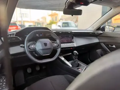 Peugeot 308 SW 2022 - 16800 EUR, 121397 km - AUTO.MOTO.pt - 121397km - foto 19 de 21