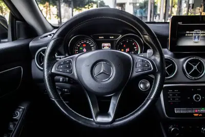 Mercedes-Benz CLA 200 2018 - 17990 EUR, 187896 km - 187896km - foto 7 de 33