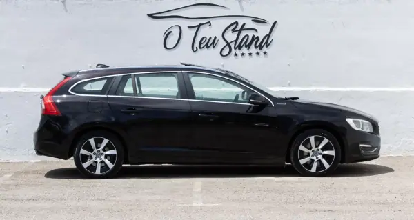 Volvo V60 2013 - 12500 EUR, 242000 km - AUTO.MOTO.pt - 242000km - foto 6 de 45
